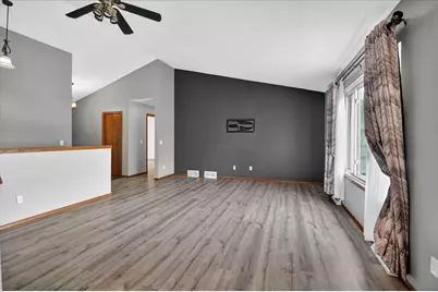 1214  Dayflower Dr, Madison, WI 53719 - Photo 9