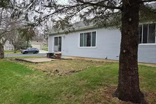 1214 Dayflower Dr, Madison, WI 53719 - Photo 63