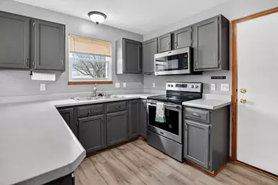 1214  Dayflower Dr, Madison, WI 53719 - Photo 17