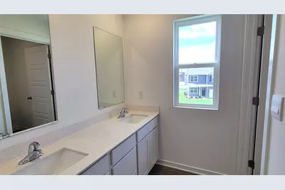 572  Revere St, Burlington, WI 53105 - Photo 13