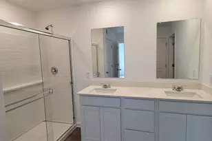 572 Revere St, Burlington, WI 53105 - Photo 9