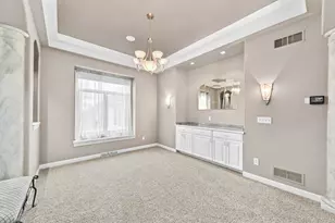 W226N3551 Wethersfield Rd, Pewaukee, WI 53072 - Photo 5