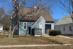 4124 W Kiehnau Ave, Milwaukee, WI 53209 - Photo 1