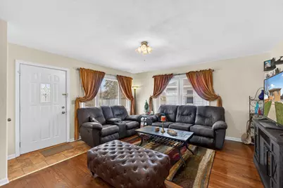 1104  North St, Racine, WI 53402 - Photo 3