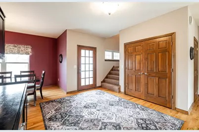 4915  Meadowview Ct, Cedarburg, WI 53024 - Photo 3