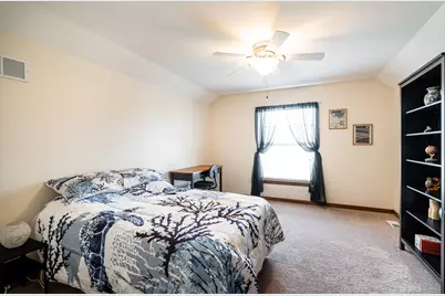 4915  Meadowview Ct, Cedarburg, WI 53024 - Photo 35