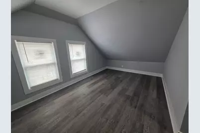 1271 N 43rd St, Milwaukee, WI 53208 - Photo 9