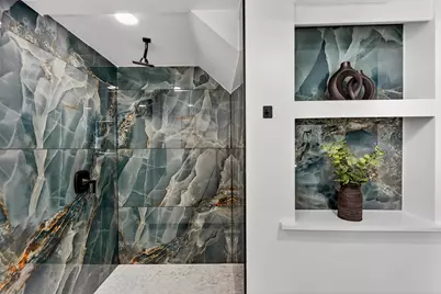 4648 S 14th St, Milwaukee, WI 53221 - Photo 25