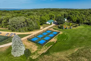 242 Waubun Dr, Fontana, WI 53125 - Photo 35