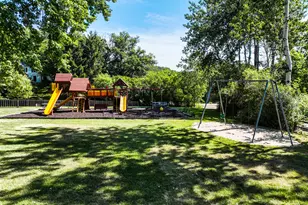 242 Waubun Dr, Fontana, WI 53125 - Photo 33