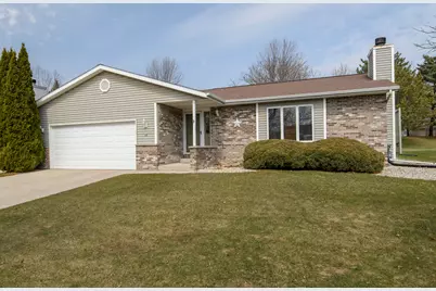 68 E Prospect St, Hartford, WI 53027 - Photo 1