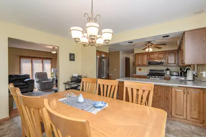 68 E Prospect St, Hartford, WI 53027 - Photo 11