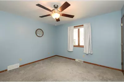 68 E Prospect St, Hartford, WI 53027 - Photo 27