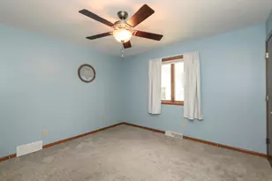 68 E Prospect St, Hartford, WI 53027 - Photo 27