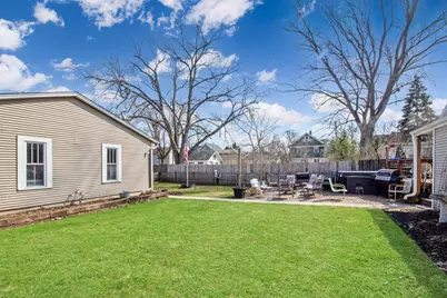 519  Madison St, Lake Geneva, WI 53147 - Photo 21