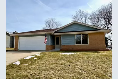 7622 S Lenox Ave, Oak Creek, WI 53154 - Photo 1