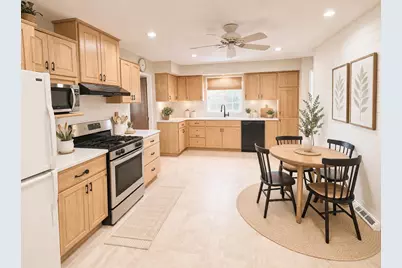 7622 S Lenox Ave, Oak Creek, WI 53154 - Photo 11