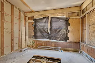 206 Maple Ave, Waukesha, WI 53186 - Photo 13