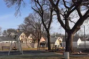 3716 W Branting Ln, Milwaukee, WI 53215 - Photo 19