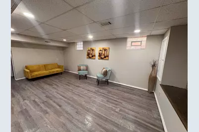 3716 W Branting Ln, Milwaukee, WI 53215 - Photo 13