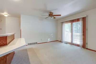3810  Wyoming Way #2, Racine, WI 53404 - Photo 7