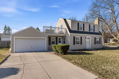 4325 W Cleveland Ave, Milwaukee, WI 53219 - Photo 3