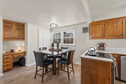 4325 W Cleveland Ave, Milwaukee, WI 53219 - Photo 13