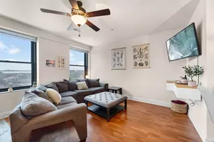 606 W Wisconsin Ave, Milwaukee, WI 53203 - Photo 5