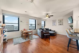 606 W Wisconsin Ave, Milwaukee, WI 53203 - Photo 3