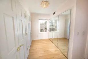 229 Indian Creek Ct, Fox Point, WI 53217 - Photo 35