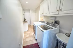 229 Indian Creek Ct, Fox Point, WI 53217 - Photo 19