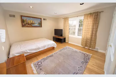 229  Indian Creek Ct, Fox Point, WI 53217 - Photo 43