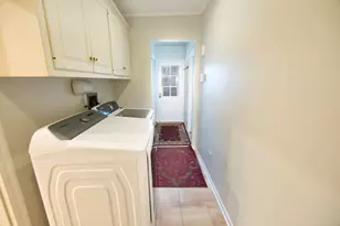 229 Indian Creek Ct, Fox Point, WI 53217 - Photo 17