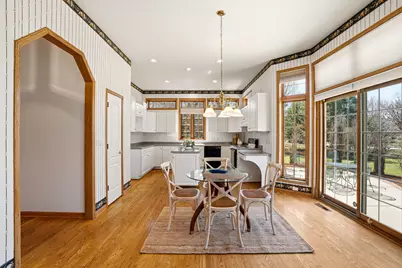 W150N10257  Windsong Cir, Germantown, WI 53022 - Photo 9