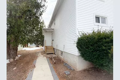 547  Madison St, Reedsville, WI 54230 - Photo 5