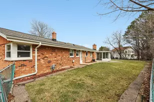 18215 Parish Dr, Brookfield, WI 53045 - Photo 49