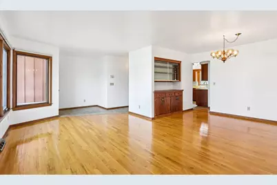 18215  Parish Dr, Brookfield, WI 53045 - Photo 5