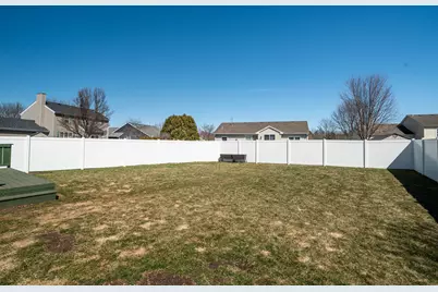 3533  Rivers Crossing Dr, Waukesha, WI 53189 - Photo 25