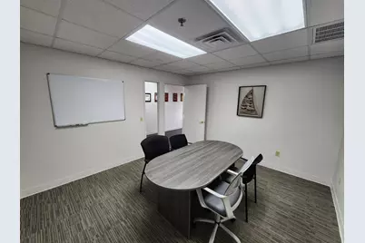 15850 W Bluemound Rd #304, Brookfield, WI 53005 - Photo 7