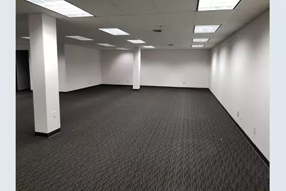 15850 W Bluemound Rd #15, Brookfield, WI 53005 - Photo 3