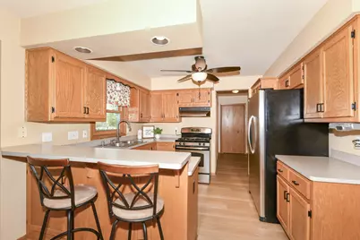 W176S8429  Clearbrook Dr, Muskego, WI 53150 - Photo 13