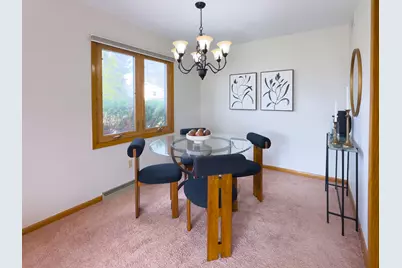 3340 S Russel Rd, New Berlin, WI 53151 - Photo 13