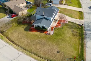 3340 S Russel Rd, New Berlin, WI 53151 - Photo 35