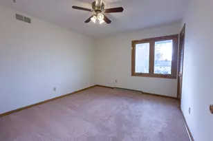 3340 S Russel Rd, New Berlin, WI 53151 - Photo 29