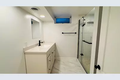 3340 S Russel Rd, New Berlin, WI 53151 - Photo 27