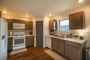 21308 Barbara Ln, Galesville, WI 54630 - Photo 7