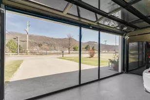 3814 Holly Pl, La Crosse, WI 54601 - Photo 9