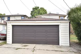 8149 W Beckett St, Milwaukee, WI 53218 - Photo 31