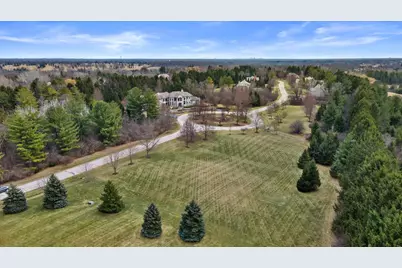 13965 N Pine Bluff Rd, Mequon, WI 53097 - Photo 1