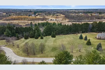 13965 N Pine Bluff Rd, Mequon, WI 53097 - Photo 3